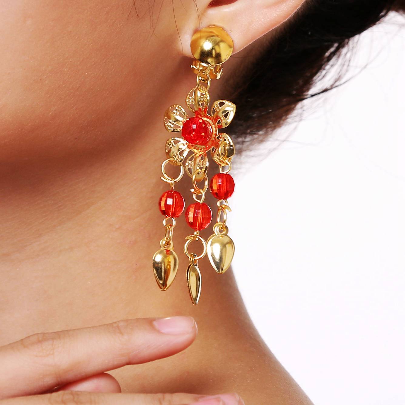 A pair of earrings